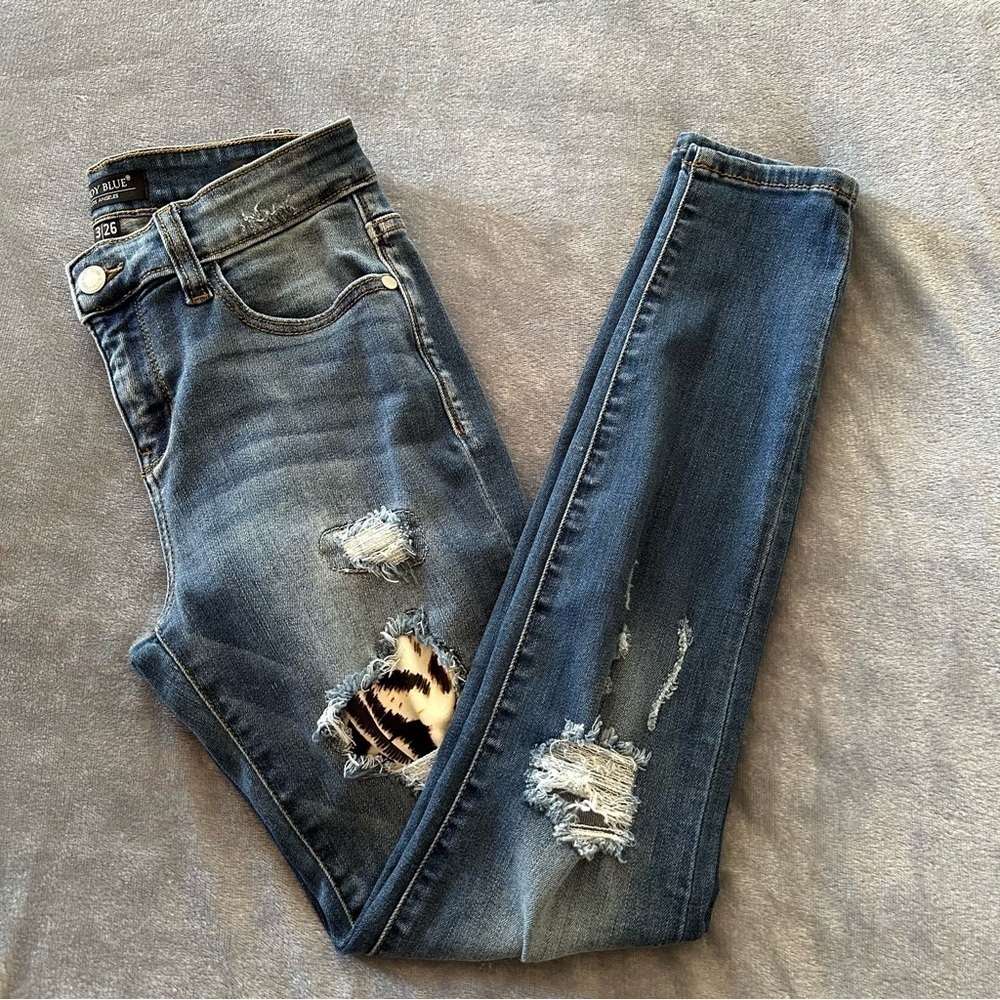 Judy Blue Workin' It Leopard Patch Skinny Jeans Size 26 - Picture 16 of 17